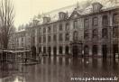 Carte postale ancienne Besançon - Gratel - Inondations des 20-21 Janvier 1910 - BESANÇON - Place du Marché - Ecole d'Horlogerie