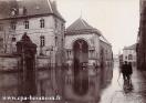 Carte postale ancienne Besançon - Gratel - Inondations des 20-21 Janvier 1910 - BESANÇON - Temple Protestant - Mont-de-Piété - École des Garçons