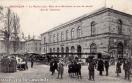 Carte postale ancienne - 42 BESANÇON - Le Musée (1843). Place de la Révolution u...