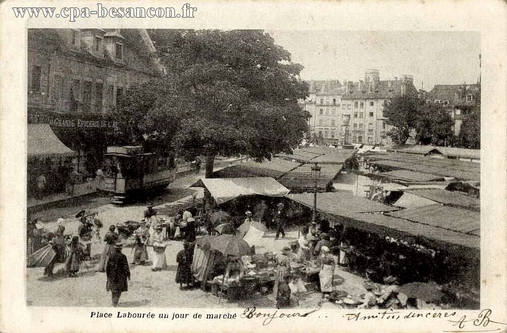Place Labourée un jour de marché