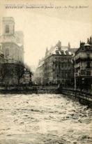 Carte postale ancienne - BESANÇON - Inondations de Janvier 1910 - Le Pont de Bat...