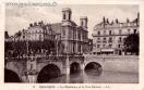 Carte postale ancienne Besançon - LL - 17  BESANÇON - La Madeleine et le Pont Battant