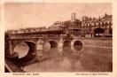 Carte postale ancienne Besançon - BITCHE - BESANÇON-LES-BAINS - Pont Battant et église Madeleine