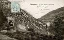 Carte postale ancienne - Besançon. - La Porte Taillée et le Tunnel