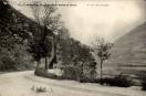 Carte postale ancienne Besançon - Blum et Cie - N. 32 - BESANÇON - Porte Taillée et Vallée du Doubs