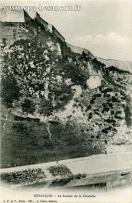 Carte postale ancienne Besançon - L. F. et V. - BESANÇON. - Le Rocher de la Citadelle