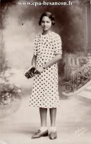 Carte postale ancienne - BESANÇON - Portrait d'une jeune fille