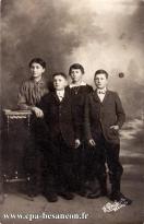 Carte postale ancienne Besançon - A. Dufour - BESANÇON - Portrait de filles et garçons - 10 décembre 1916