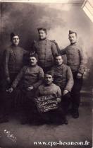 Carte postale ancienne Besançon - A. Dufour - BESANÇON - Portrait de militaires du 5e d'Artillerie - Section d'Ouvriers - Classe 1914