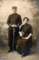 Carte postale ancienne - BESANÇON - Portrait d'un soldat du 60e et de sa femme -...