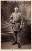 Carte postale ancienne Besançon - LOUIS - BESANÇON - Soldat du 506e R.C.C