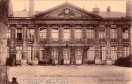 69. - BESANÇON-les-BAINS. - La Préfecture (Façade sur la Cour)