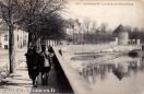 Carte postale ancienne - 519 - BESANÇON - Le Quai de Strasbourg