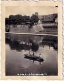 Carte postale ancienne - BESANÇON - Pêcheurs sur le Doubs - Photo allemande - an...