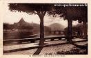 Carte postale ancienne Besançon - Helbey - 112 BESANÇON - Quais du Doubs et Pont Battant