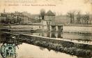 Carte postale ancienne - 30 BESANÇON - La Pelotte. Passerelle du quai de Strasbo...