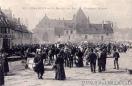 Carte postale ancienne - BESANÇON - Le Marché, sur les Remparts dérasés