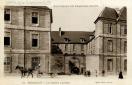 Carte postale ancienne - EXCURSION EN FRANCHE-COMTÉ - 61. BESANÇON - La Caserne ...