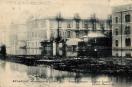 Carte postale ancienne - BESANÇON - Inondations de Janvier 1910. - Remparts déra...
