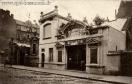 Carte postale ancienne - 168 BESANÇON-les-BAINS. - Etablissement des Bains Douch...