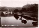 Carte postale ancienne - BESANÇON - Passerelle du chemin de fer et rives du Doub...