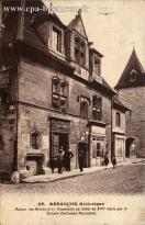 Carte postale ancienne - 35. BESANÇON Historique - Maison rue Rivotte n°17 Const...