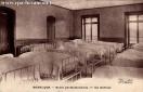 Carte postale ancienne - BESANÇON - Ecole professionnelle - Un Dortoir