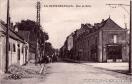 Carte postale ancienne - LA BUTTE-BESANÇON. - Rue de Dole