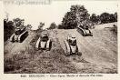 Carte postale ancienne Besançon - Ch. Girardot & Cie - 8542 BESANÇON. - Chars légers. Montée et descente d'un talus.