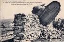 Carte postale ancienne Besançon - L. Docher - 1. Char de combat franchissant un mur devant l'Infanterie - Ville de Besançon 506 R. C. C.