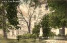 Carte postale ancienne Besançon - Blum et Cie - N. 9 - BESANÇON - Square St-Amour et Statue de l'Amiral DEVARENNE