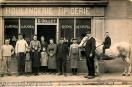 Carte postale ancienne - BESANÇON - Boulangerie Epicerie - E. COLLET, représenta...