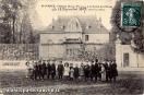 Carte postale ancienne Besançon - Jeannenot - St-FERJEUX - Château WEIL-PICARD, à la Sortie de l'Ecole - Le 28 Novembre 1907.