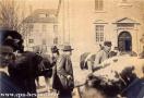 Carte postale ancienne - BESANÇON - Jour de foire devant l'école de médecine. v....