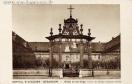 Carte postale ancienne - HOPITAL St-JACQUES - BESANÇON - Grille en fer forgé, œu...