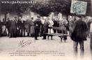Carte postale ancienne - BESANÇON - L'Adjudant SERVAN dans la Cour de l'Hôpital,...
