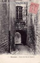 Carte postale ancienne - 3 - Besançon - Entrée de la Rue du Chambrier