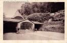 Carte postale ancienne Besançon - M. Lescuyer - ÉCOLE MÉNAGÈRE de la PROVIDENCE - BESANÇON - La Cour - Le Préau
