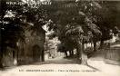 Carte postale ancienne - 415 - BESANÇON-les-BAINS. - Place du Chapitre - La Maît...