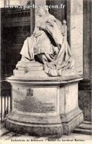 Carte postale ancienne - Cathédrale de Besançon - Statue du Cardinal Mathieu