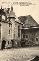 Carte postale ancienne - Besançon Historique (M. D.) - 71. - Cour de l'ancien Ar...