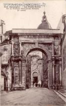 Carte postale ancienne - EXCURSION EN FRANCHE-COMTÉ - 743. Besançon. - La Porte ...