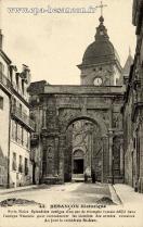 Carte postale ancienne - 44. BESANÇON Historique - Porte Noire. Splendides vesti...
