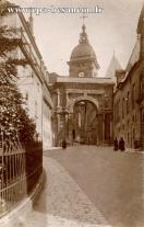 Carte postale ancienne - Besançon - Porte Noire et Cathédrale St Jean