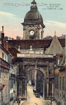 Carte postale ancienne Besançon - LL - 40 BESANÇON. - La Porte Noire et la Cathédrale.