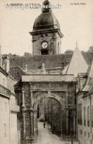 Carte postale ancienne - 3 - BESANÇON - La Cathédrale St-Jean. - La Porte Noire