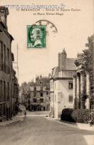 Carte postale ancienne Besançon - Comptoir Général - 10. BESANÇON - Entrée du Square Castan et Place Victor-Hugo
