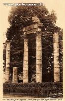 Carte postale ancienne - 48 - BESANÇON - Square Castan, vestiges du Cirque Romai...