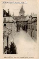 Carte postale ancienne - BESANÇON . - Porte Noire, Cathédrale St-Jean, Archevêch...