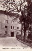 Carte postale ancienne Besançon - Combier - BESANÇON - Institution St-Jean - Entrée